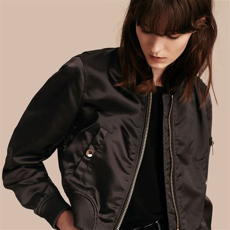 burberry cropped olive green bomber